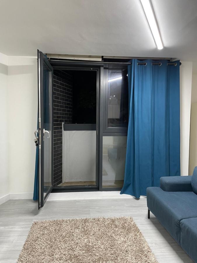 Wharf Inn Premier Apartment Central Manchester - Free Private Parking, Manchester